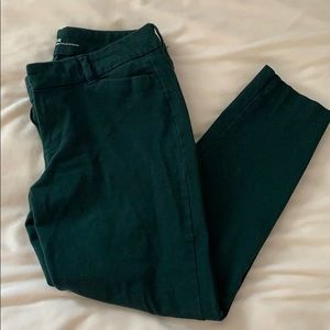 Green Old Navy Pixie mid rise pants